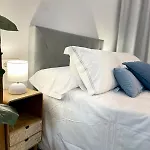 Urban Loft Ave Maria Zambrano *